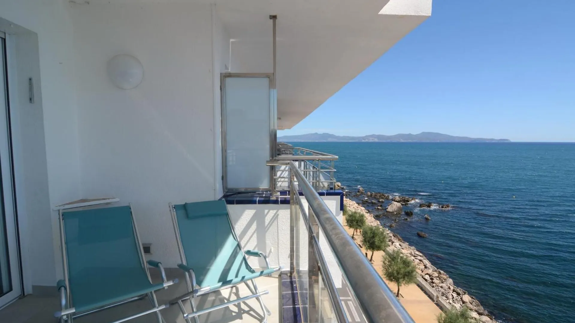 Front Mar - Apartamentos L' Escala 0*,  Espagne