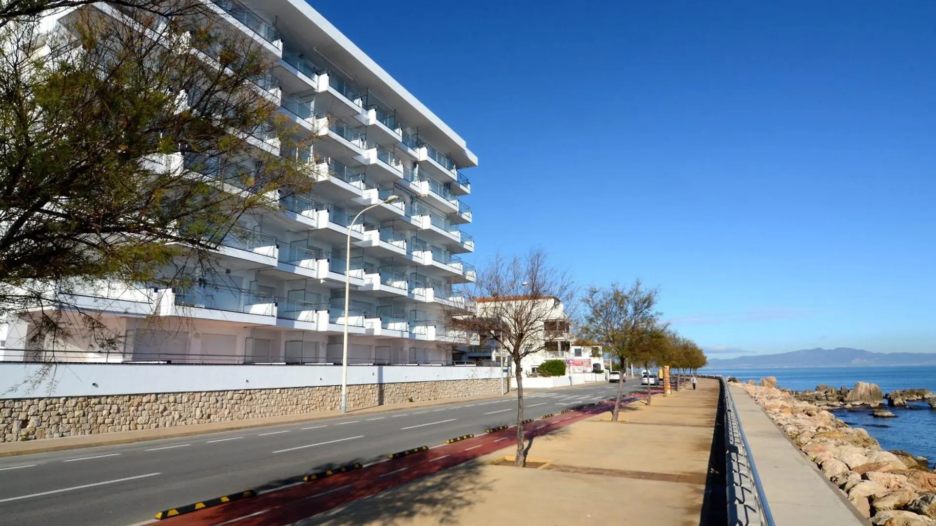 Appartement Front Mar - Apartamentos L' Escala